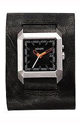 The Nixon Tiny (black)